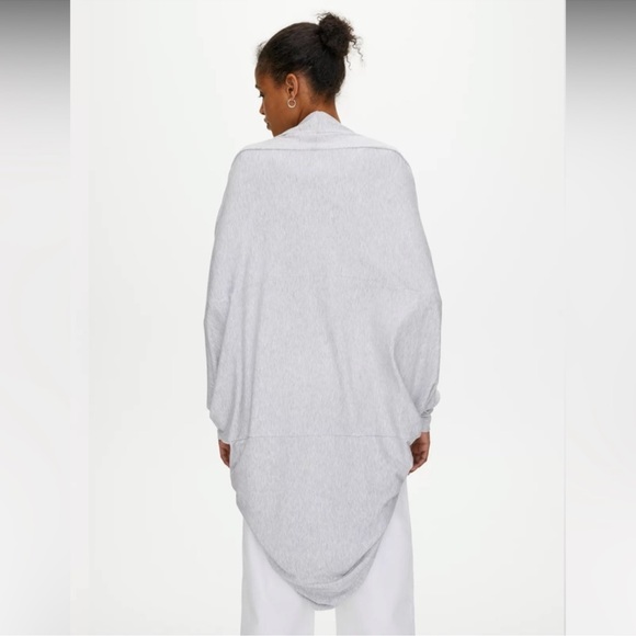 NWOT Aritzia The Group By Babaton Leonora Sweater - Picture 3 of 5